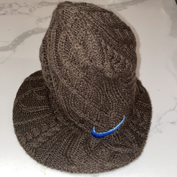 Nike Hat Youth Reversible Brown Blue Knit Sideways Rim Beanie Logo Swoosh Kids S - Picture 2 of 10